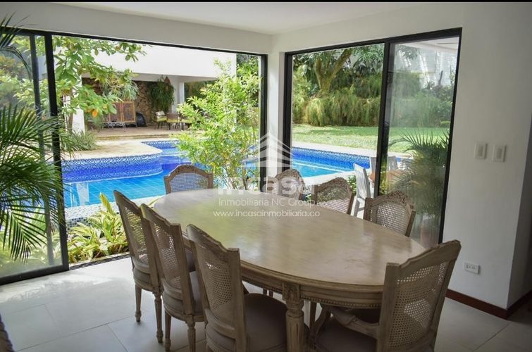 Casa de 5 alcobas en venta en Ciudad Jardin, Cali, 600 m² · foto 4 de 24
