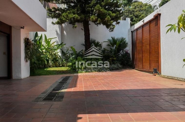 Casa de 5 alcobas en venta en Ciudad Jardin, Cali, 600 m² · foto 9 de 24