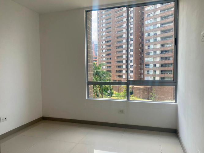Apartamento de 3 alcobas en arriendo en Cumbres, Envigado, 118 m² · foto 15 de 17