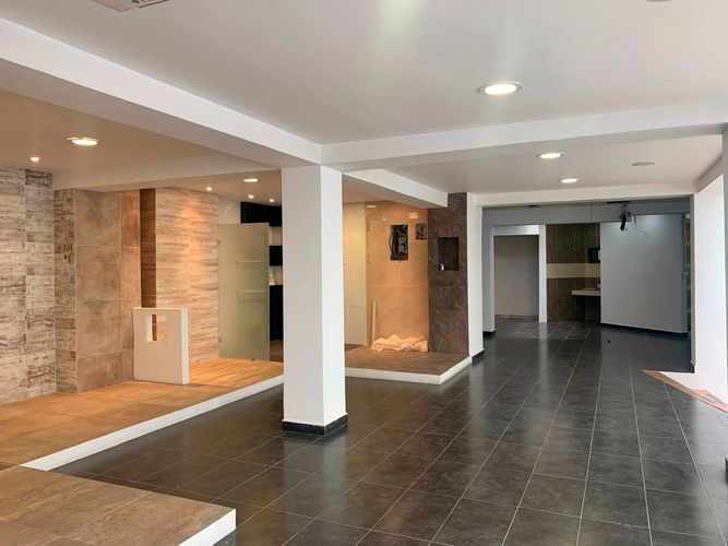 Local en arriendo en El Poblado, Medellín, 320 m² · foto 7 de 15