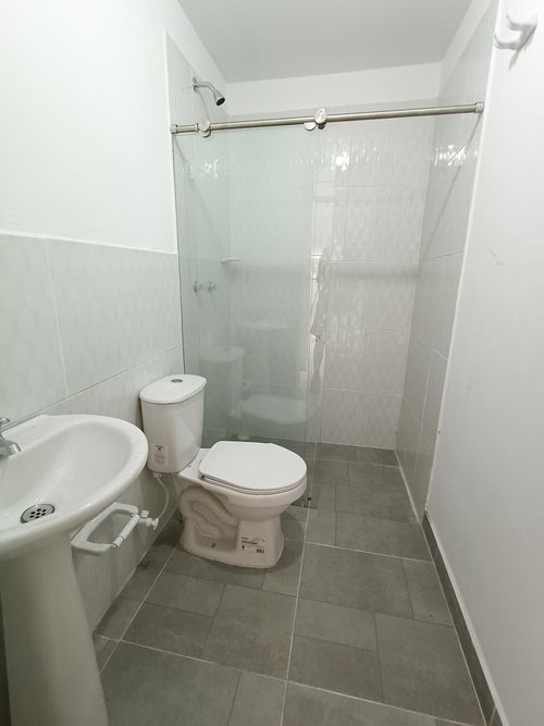 Casa de 7 alcobas en venta en Las Antillas, Envigado, 400 m² · foto 11 de 16