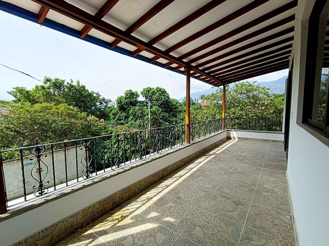 Casa de 7 alcobas en venta en Las Antillas, Envigado, 400 m² · foto 14 de 16
