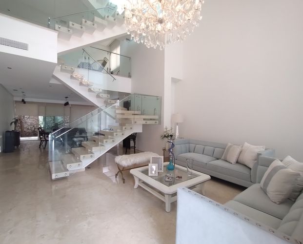Casa de 4 alcobas en venta en Villa Campestre, Barranquilla, 435 m² · foto 1 de 21