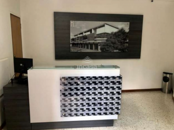 Oficina en arriendo en San Fernando Viejo, Cali, 243 m² · foto 3 de 10