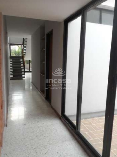 Oficina en arriendo en San Fernando Viejo, Cali, 243 m² · foto 9 de 10