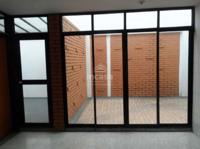 Oficina en arriendo en San Fernando Viejo, Cali, 243 m² · foto 10 de 10
