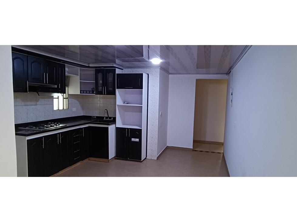 Casa en venta en Mandalay, Bogotá · foto 8 de 24