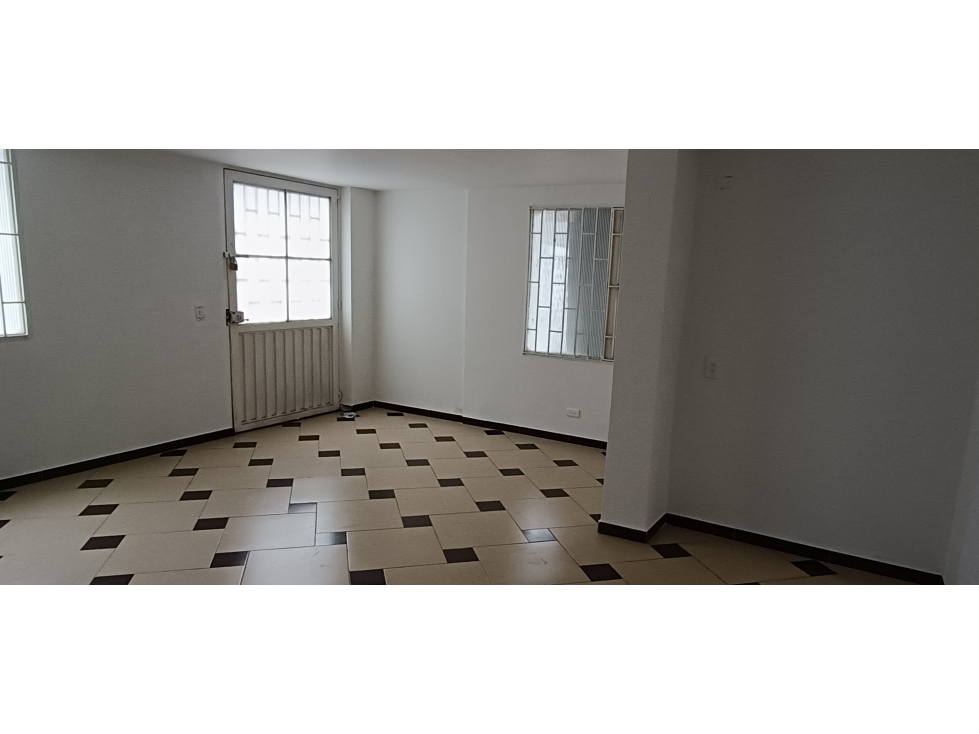 Casa en venta en Mandalay, Bogotá · foto 7 de 24