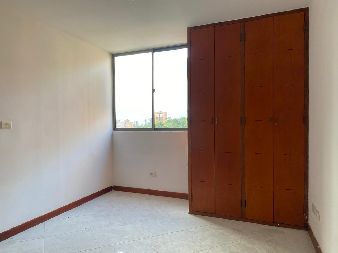 Apartamento en arriendo en Loma Benedictinos, Envigado · foto 6 de 14
