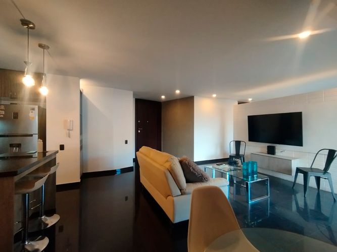 Apartamento de 1 alcoba en venta en El Poblado, Medellín, 87 m² · foto 3 de 13