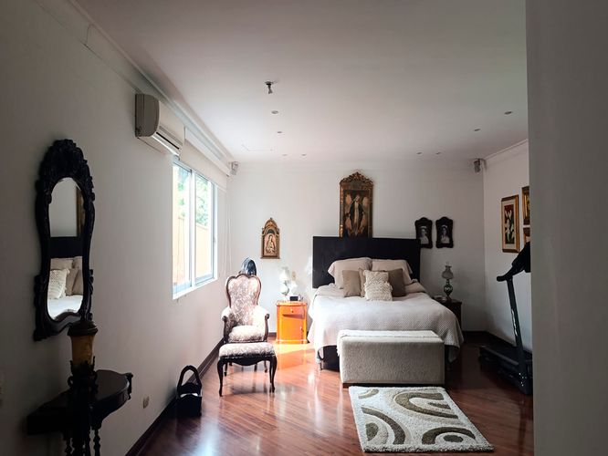 Casa de 3 alcobas en venta en El Poblado, Medellín, 415 m² · foto 8 de 20