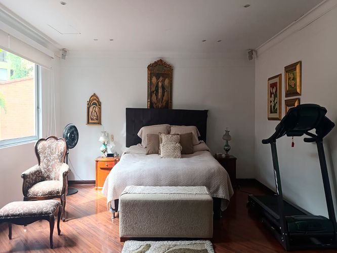Casa de 3 alcobas en venta en El Poblado, Medellín, 415 m² · foto 12 de 20