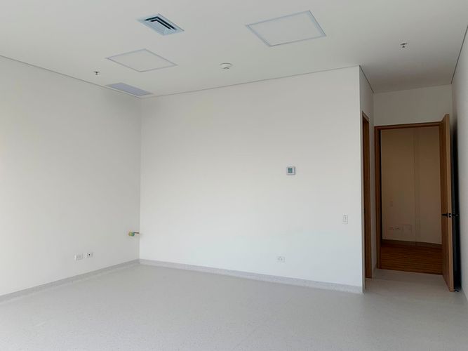 Consultorio en arriendo en Milla De Oro, Medellín, 50 m² · foto 4 de 10