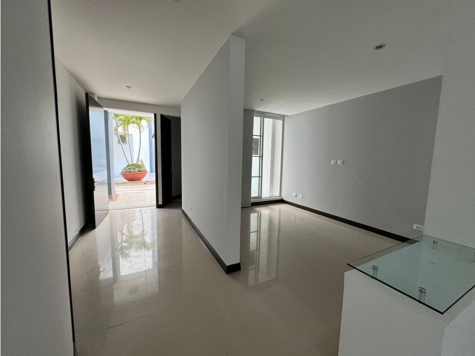 Apartamento en venta en La Julita, Pereira · foto 3 de 17