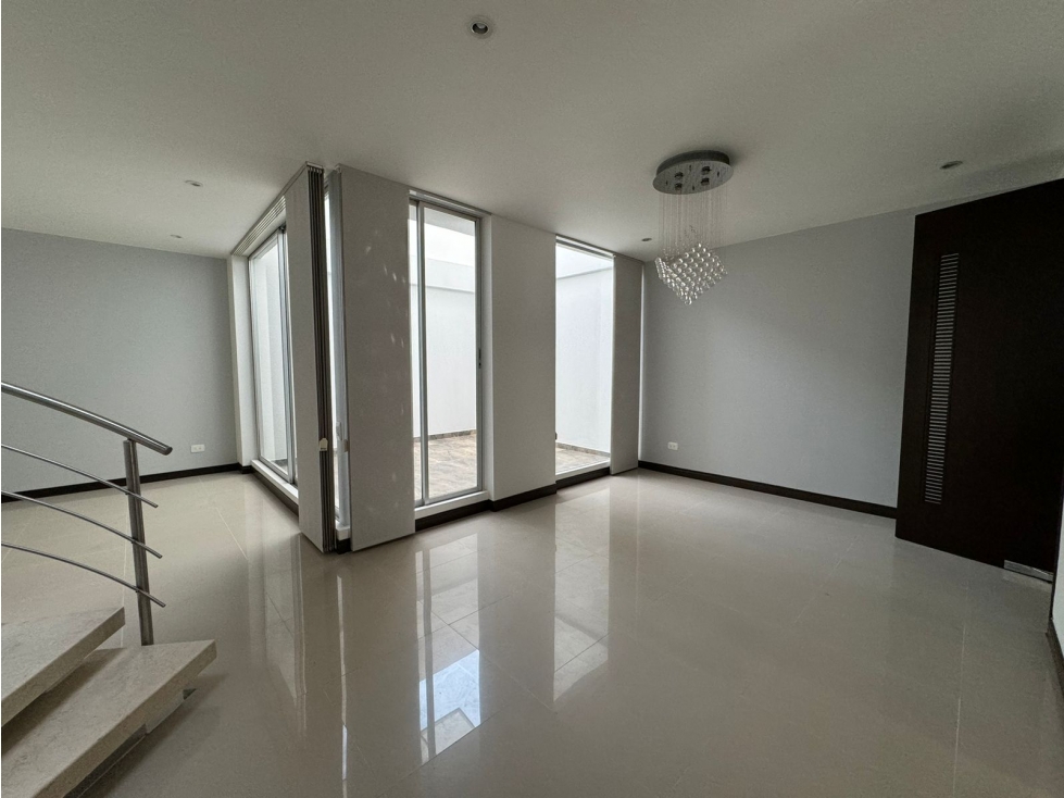 Apartamento en venta en La Julita, Pereira · foto 4 de 17