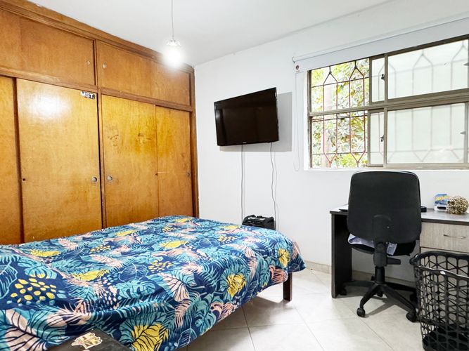 Casa de 4 alcobas en venta en Simon Bolivar, Medellín, 180 m² · foto 11 de 15