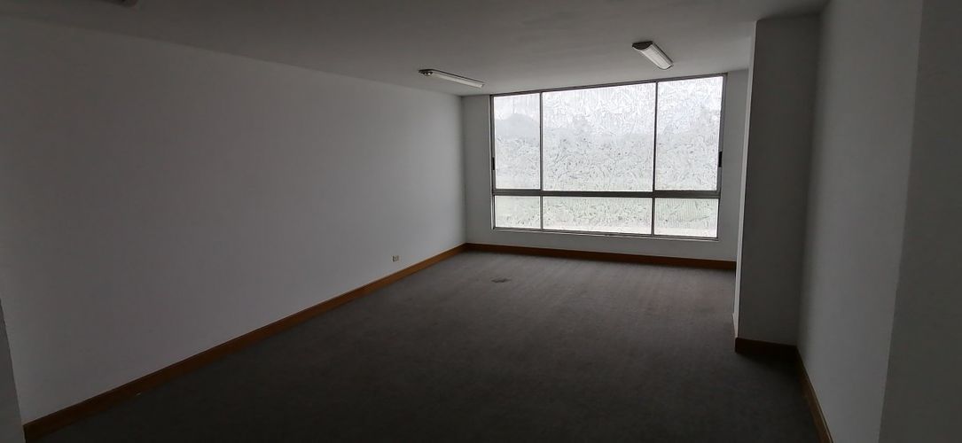 Oficina en venta en Siberia, Cota, 30 m² · foto 4 de 19