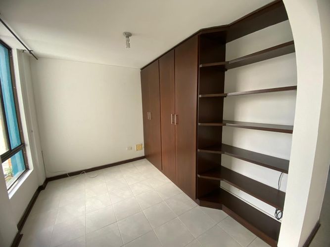 Apartamento de 2 alcobas en venta en San Remo, Pereira, 80 m² · foto 5 de 10