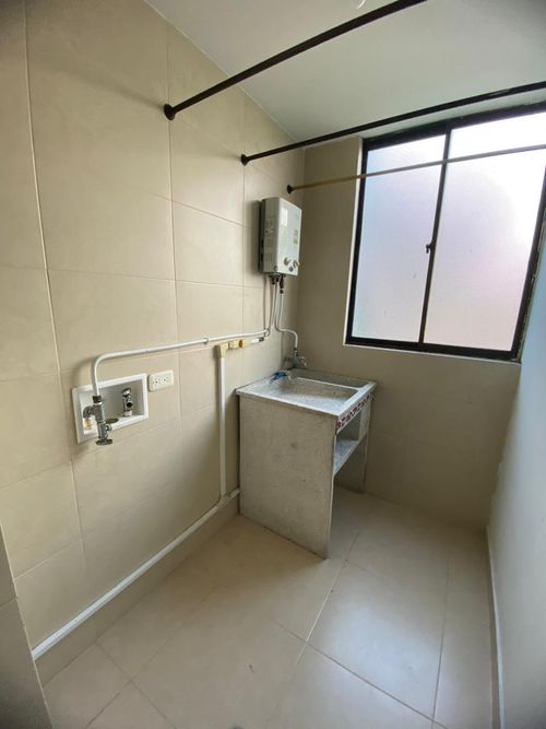 Apartamento de 2 alcobas en venta en San Remo, Pereira, 80 m² · foto 9 de 10