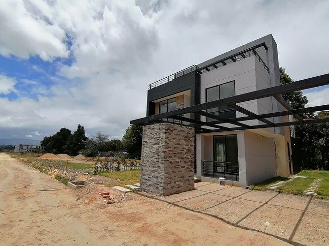 Lote en venta en Parcelas, Cota, 360 m² · foto 3 de 6