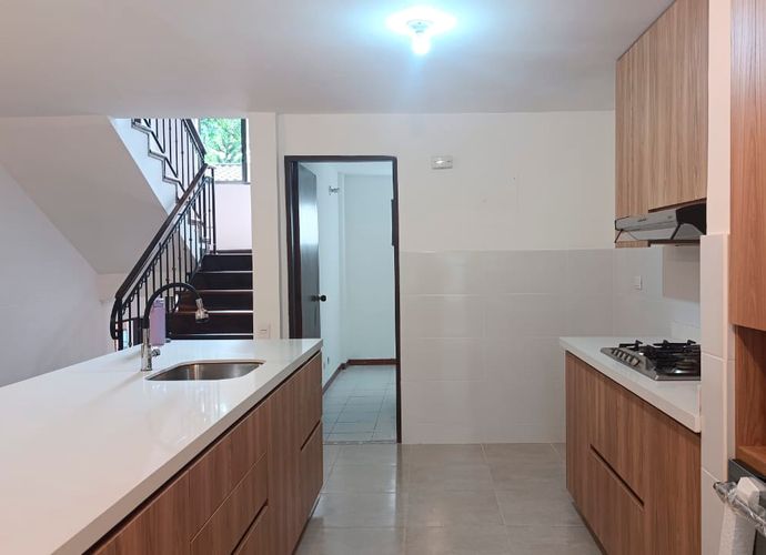 Casa de 3 alcobas en venta en El Poblado, Medellín, 150 m² · foto 5 de 20