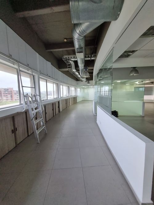 Oficina en arriendo en Ciudad Jardin, Cali, 400 m² · foto 14 de 24