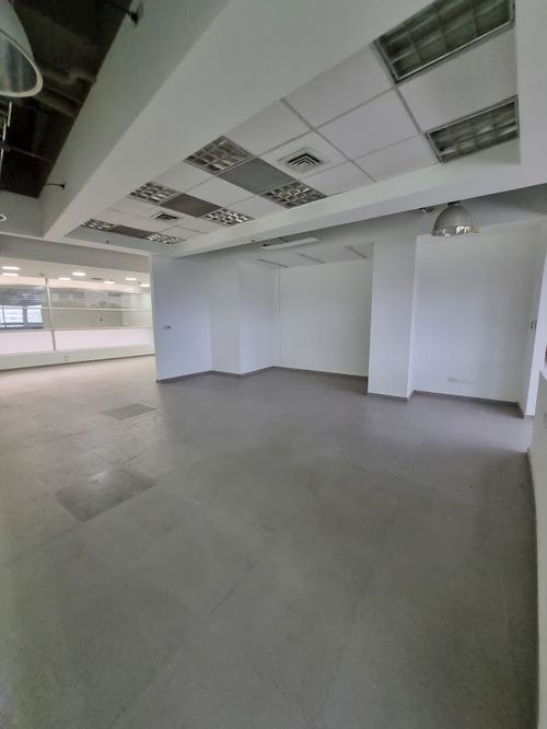 Oficina en arriendo en Ciudad Jardin, Cali, 400 m² · foto 23 de 24