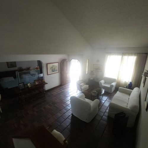 Casa de 3 alcobas en venta en Prados Del Norte, Cali, 220 m² · foto 2 de 11