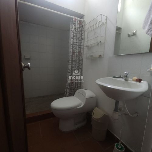 Casa de 3 alcobas en venta en Prados Del Norte, Cali, 220 m² · foto 8 de 11