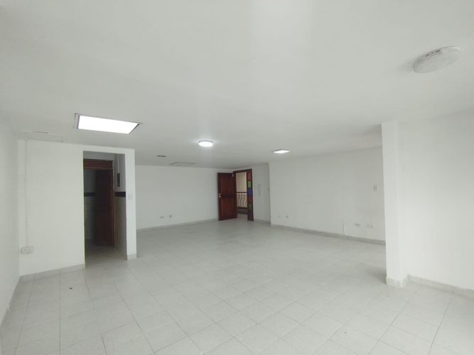 Oficina en arriendo en Cambulos, Pereira, 45 m² · foto 7 de 7