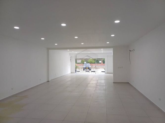 Local en arriendo en Sevilla, Montería, 144 m² · foto 4 de 10