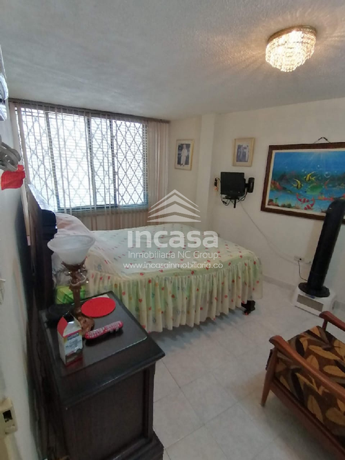Casa de 8 alcobas en venta en Champagnat, Cali, 442 m² · foto 4 de 20