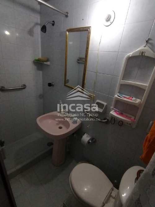 Casa de 8 alcobas en venta en Champagnat, Cali, 442 m² · foto 10 de 20