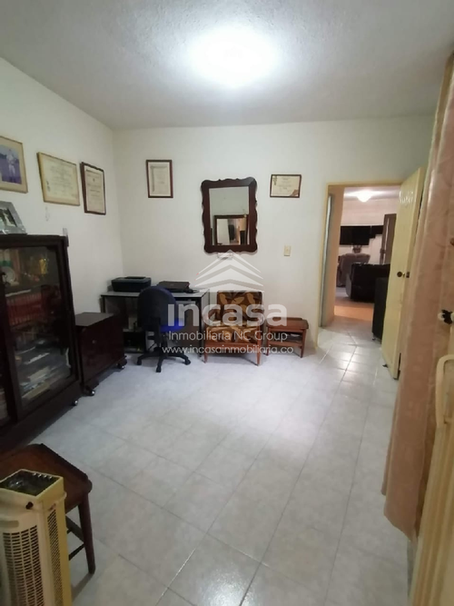 Casa de 8 alcobas en venta en Champagnat, Cali, 442 m² · foto 15 de 20