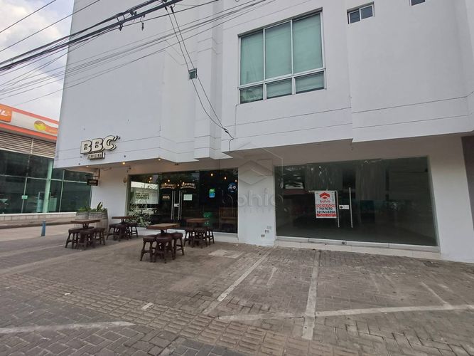 Local en arriendo en Urb. Vallejo, Montería, 45 m² · foto 2 de 12