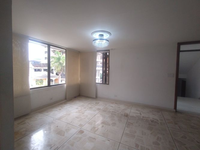 Apartamento de 3 alcobas en venta en El Golf, Barranquilla, 195 m² · foto 2 de 16