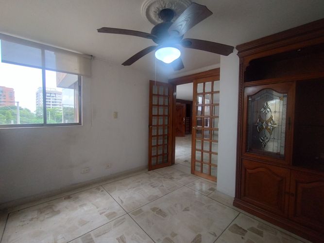 Apartamento de 3 alcobas en venta en El Golf, Barranquilla, 195 m² · foto 5 de 16