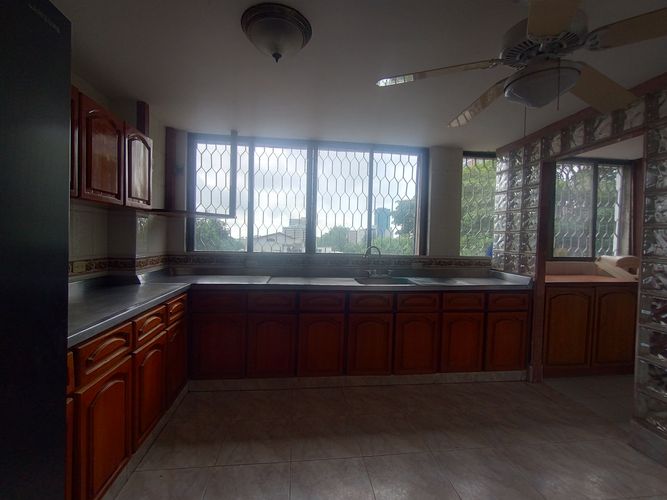 Apartamento de 3 alcobas en venta en El Golf, Barranquilla, 195 m² · foto 8 de 16