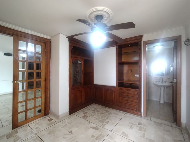 Apartamento de 3 alcobas en venta en El Golf, Barranquilla, 195 m² · foto 13 de 16