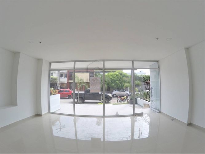 Local en venta en La Castellana, Montería, 50 m² · foto 2 de 8