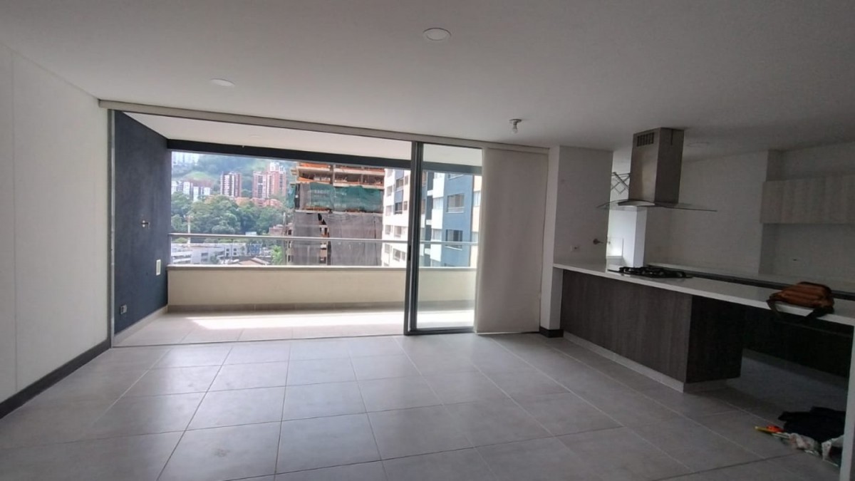 Apartamento en arriendo en Ciudad Del Río, Medellín · foto 3 de 8