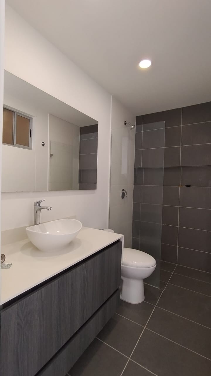 Apartamento en arriendo en Ciudad Del Río, Medellín · foto 7 de 8