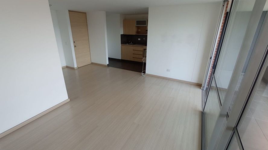 Apartamento de 2 alcobas en arriendo en Loma Del Esmeraldal, Envigado, 84 m² · foto 3 de 24