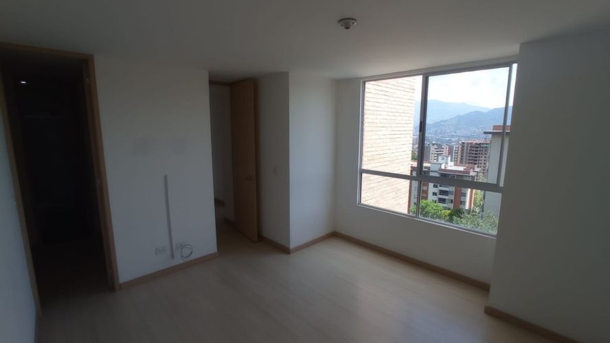 Apartamento de 2 alcobas en arriendo en Loma Del Esmeraldal, Envigado, 84 m² · foto 6 de 24