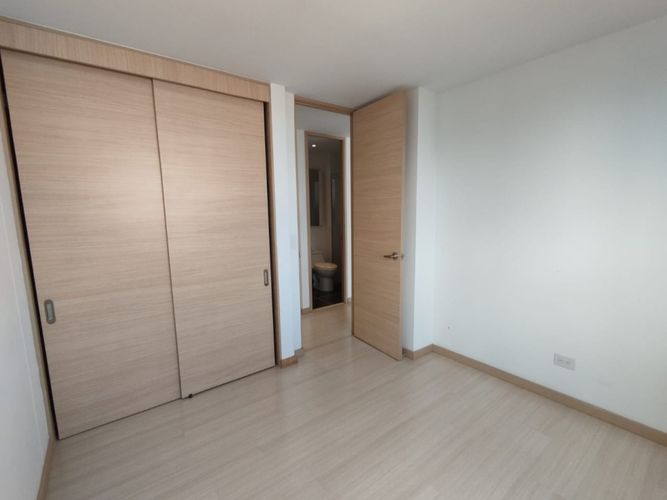 Apartamento de 2 alcobas en arriendo en Loma Del Esmeraldal, Envigado, 84 m² · foto 15 de 24