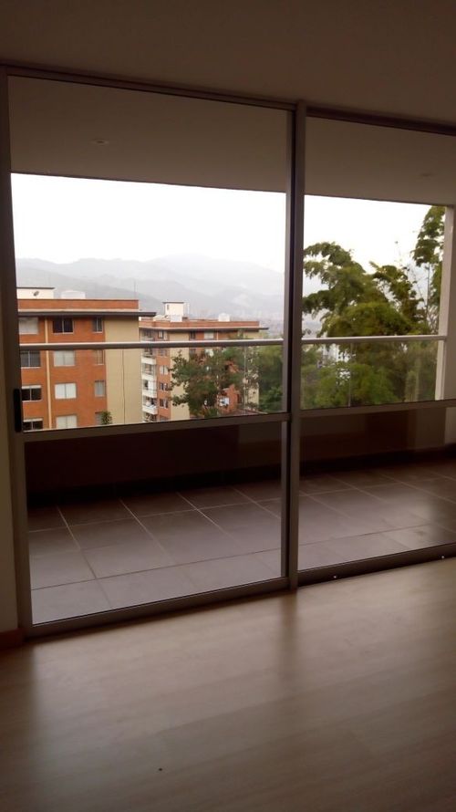 Apartamento de 2 alcobas en arriendo en Loma Del Esmeraldal, Envigado, 84 m² · foto 21 de 24