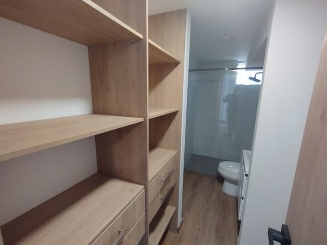 Apartamento de 2 alcobas en arriendo en Altos Del Poblado, Medellín, 74 m² · foto 13 de 15