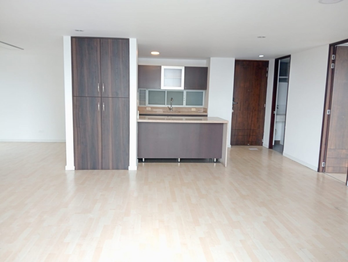 Apartamento en arriendo en El Poblado, Medellín · foto 5 de 24