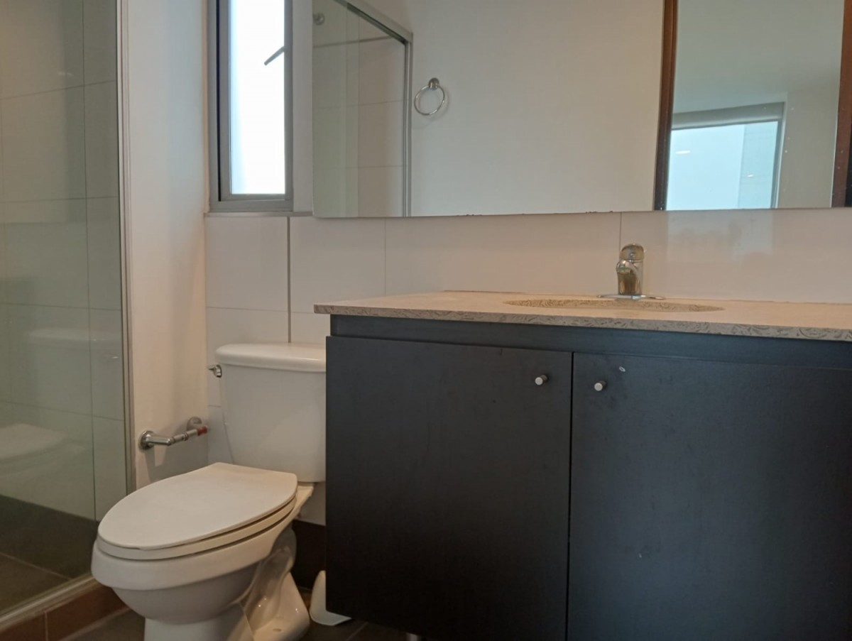Apartamento en arriendo en El Poblado, Medellín · foto 8 de 24