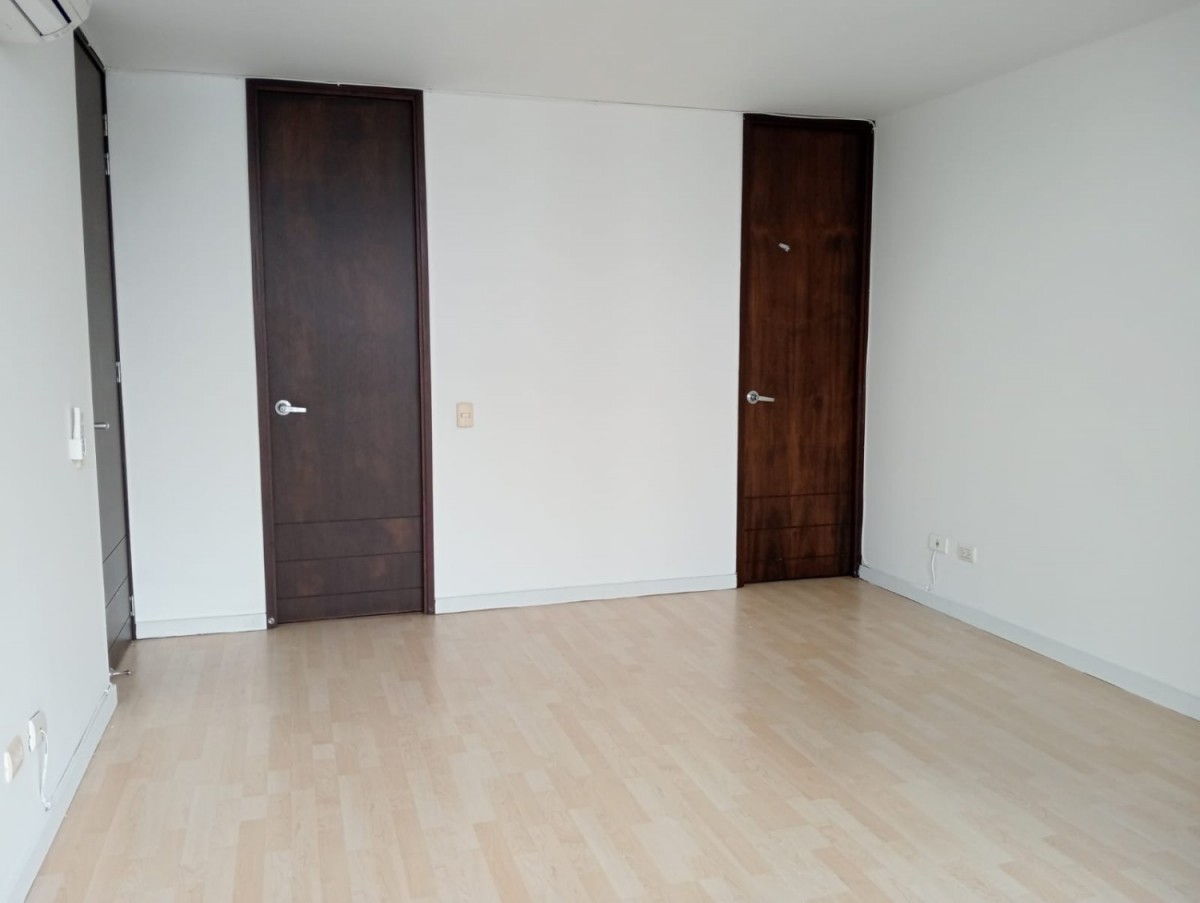 Apartamento en arriendo en El Poblado, Medellín · foto 13 de 24